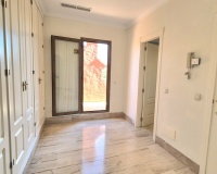 Resale - apartment - Marbella - Guadalmina Baja