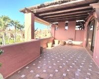 Resale - apartment - Marbella - Guadalmina Baja