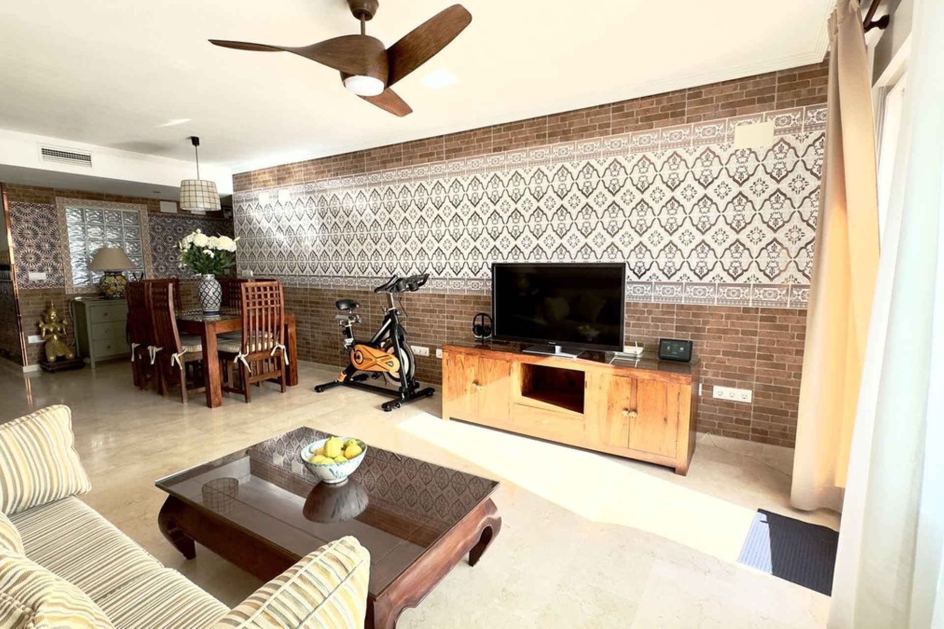 Resale - apartment - Marbella - Guadalmina Baja