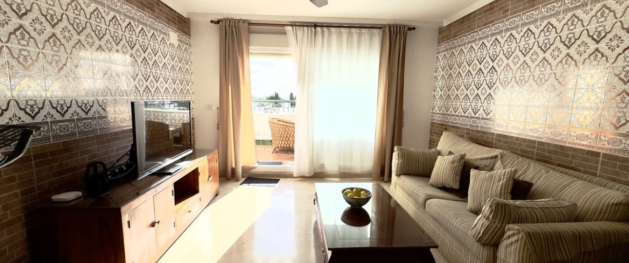 Resale - apartment - Marbella - Guadalmina Baja