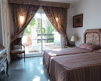 Resale - apartment - Marbella - Guadalmina Baja