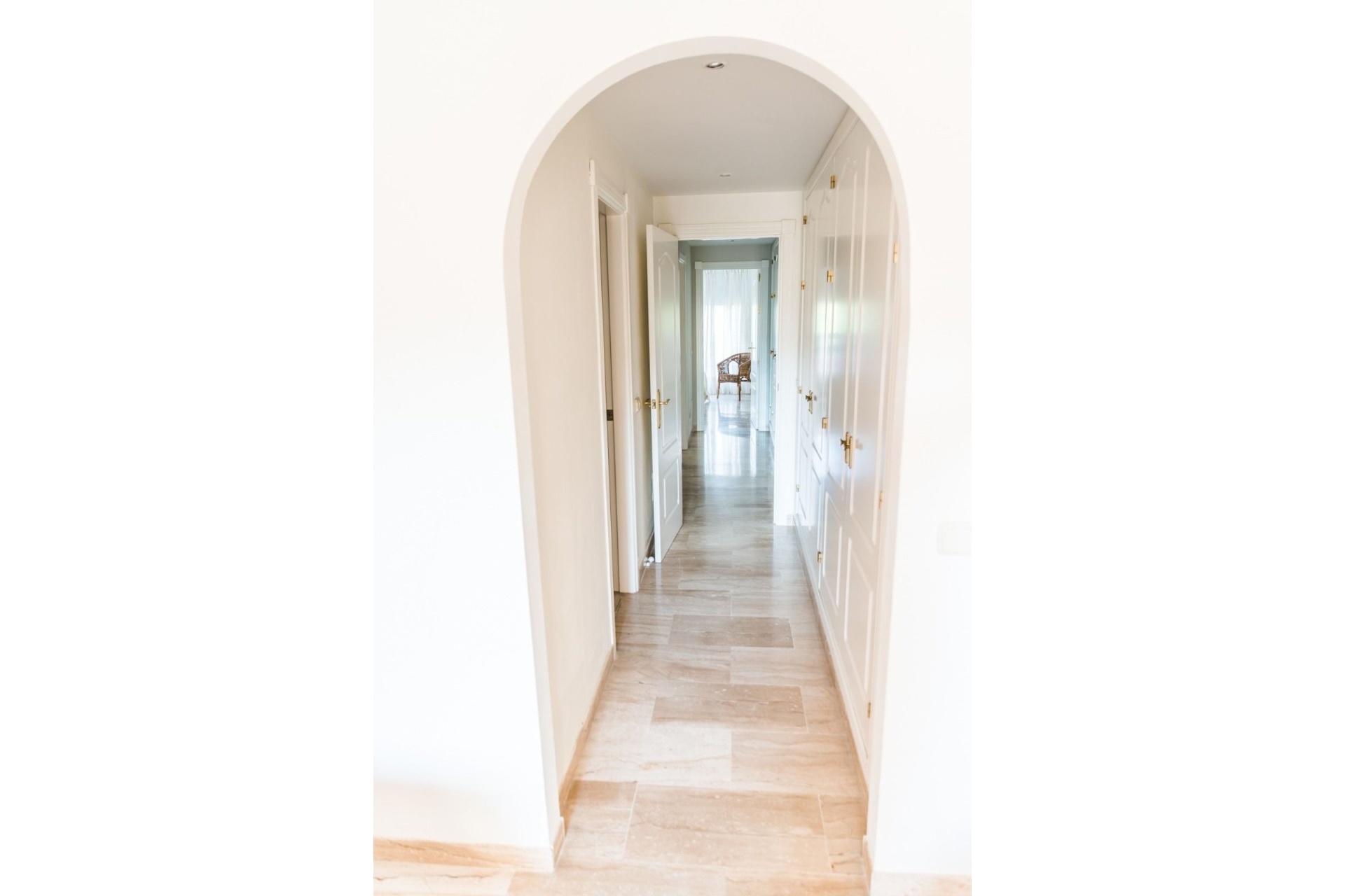 Resale - apartment - Marbella - Guadalmina Baja
