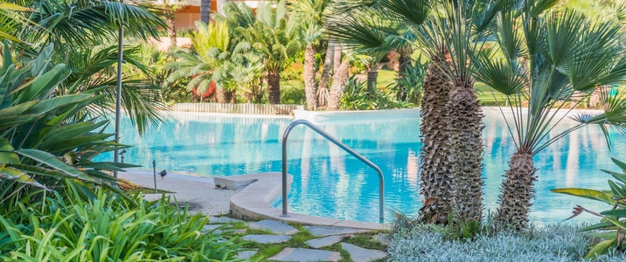 Resale - apartment - Marbella - Guadalmina Baja