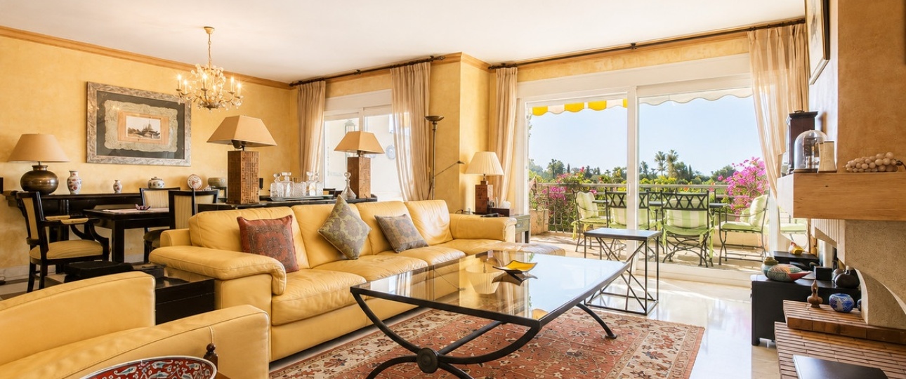 Resale - apartment - Marbella - Guadalmina Baja