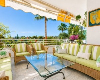 Resale - apartment - Marbella - Guadalmina Baja