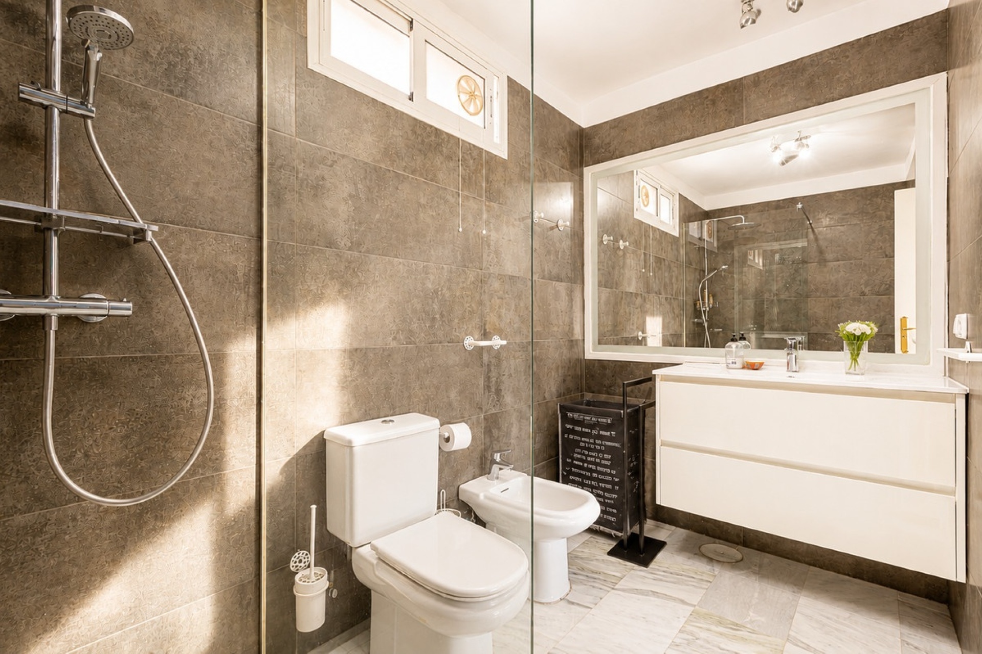 Resale - apartment - Marbella - Guadalmina Baja