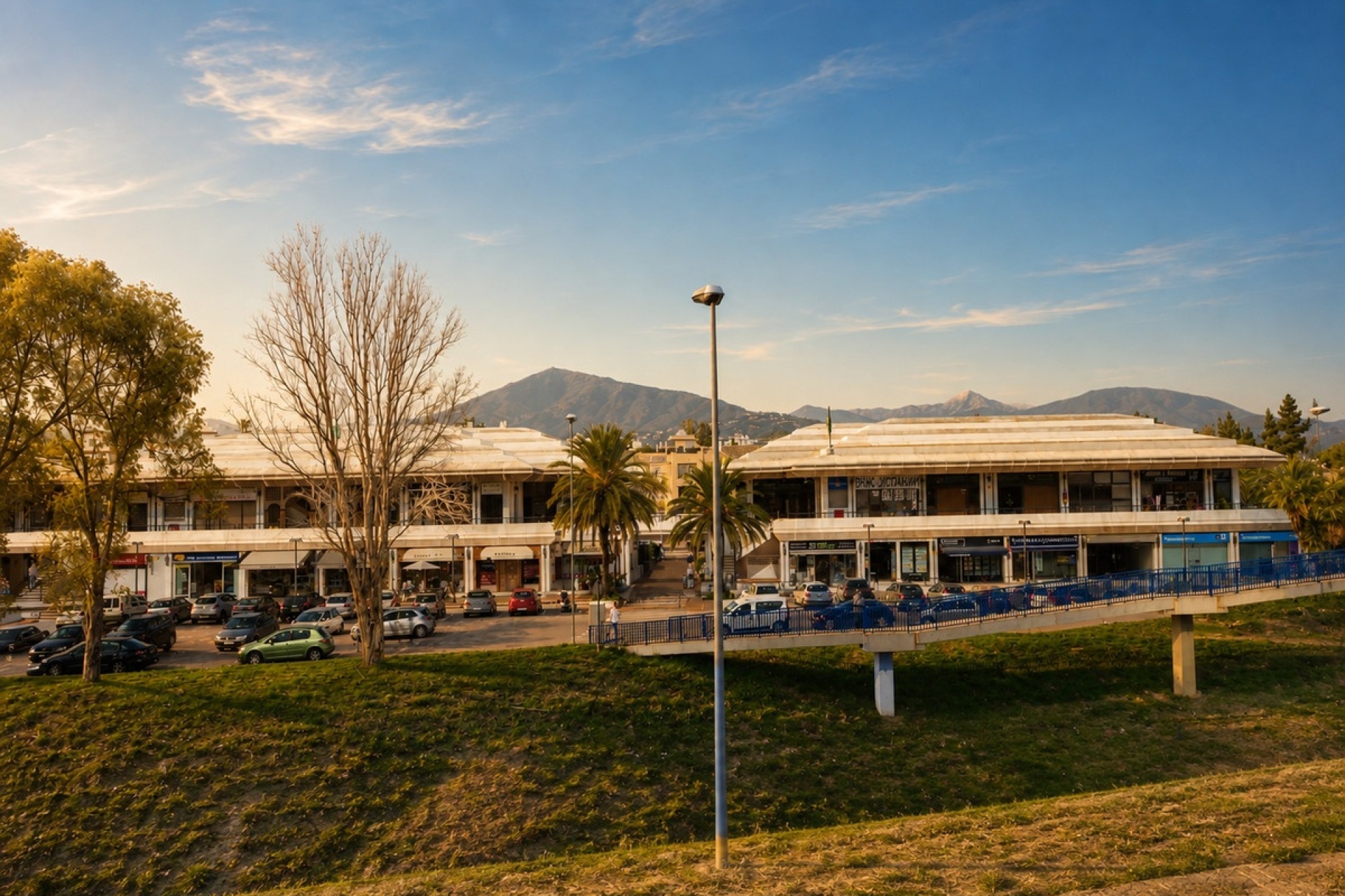 Resale - apartment - Marbella - Guadalmina Baja