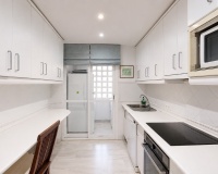 Resale - apartment - Marbella - Guadalmina Baja