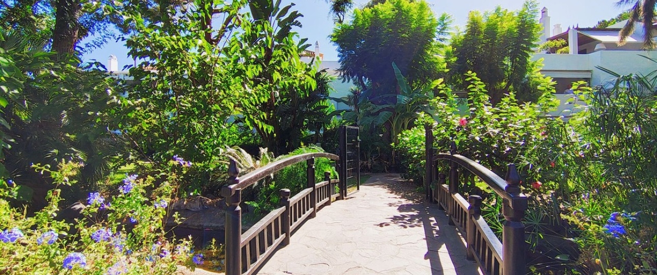 Resale - apartment - Marbella - Guadalmina Baja