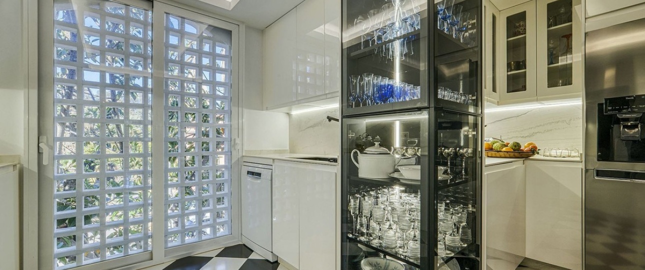 Resale - apartment - Marbella - Guadalmina Baja