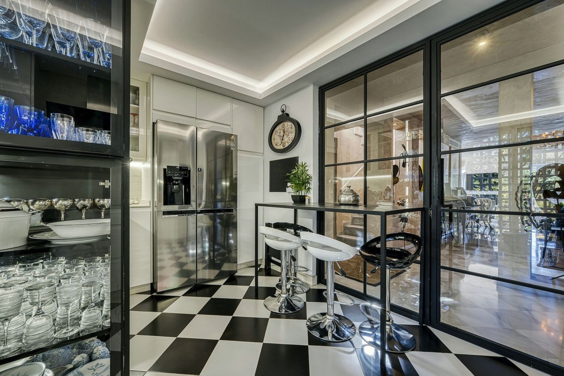 Resale - apartment - Marbella - Guadalmina Baja
