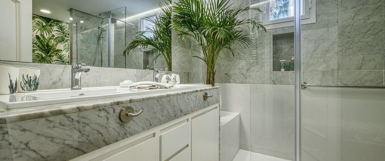 Resale - apartment - Marbella - Guadalmina Baja