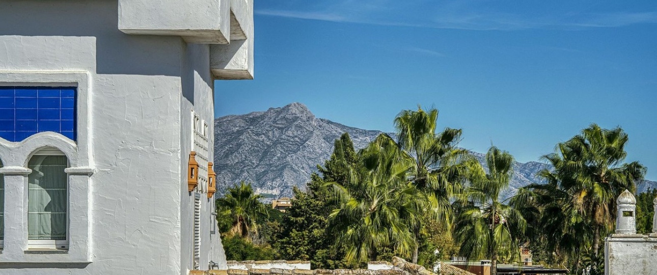 Resale - apartment - Marbella - Guadalmina Baja