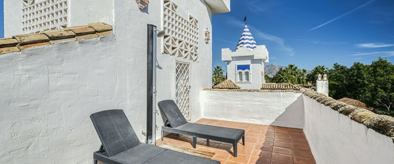 Resale - apartment - Marbella - Guadalmina Baja