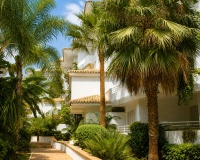 Resale - apartment - Marbella - Guadalmina Baja