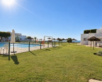 Resale - apartment - Marbella - Guadalmina Baja