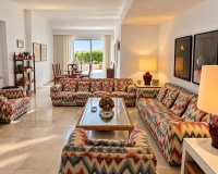 Resale - apartment - Marbella - Guadalmina Baja