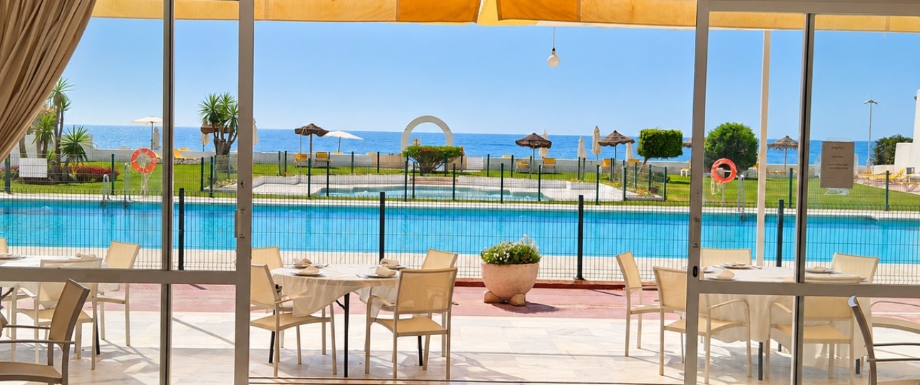 Resale - apartment - Marbella - Guadalmina Baja