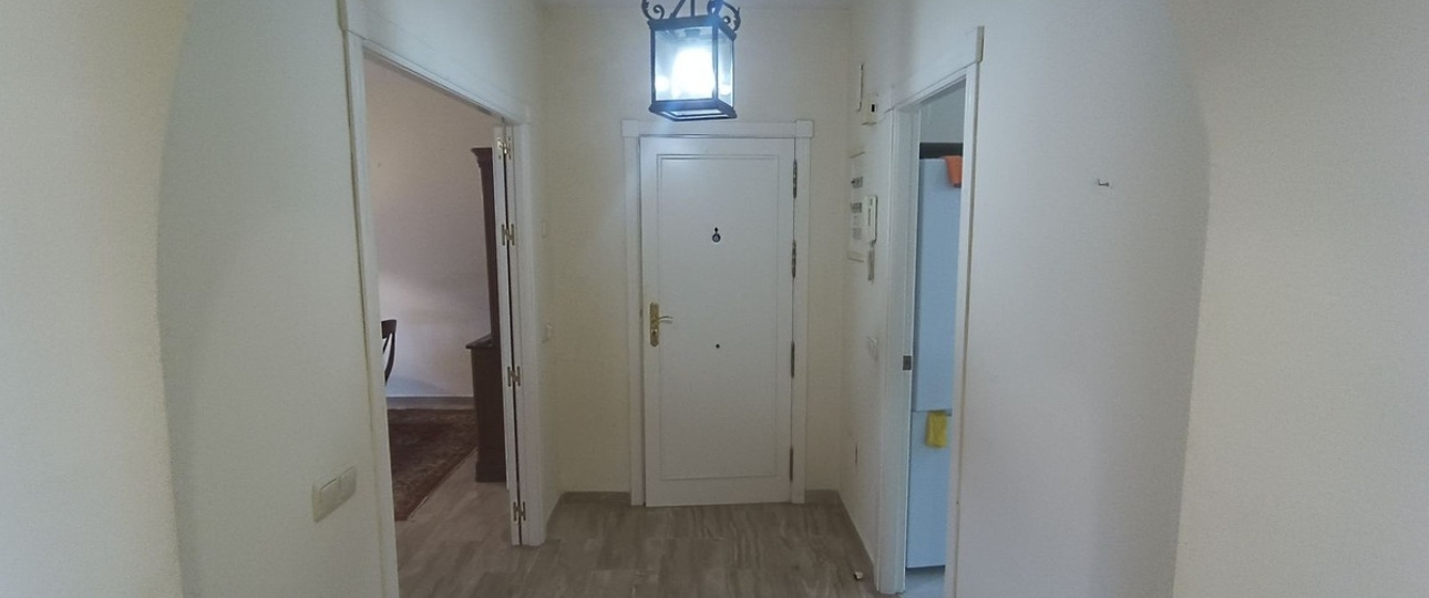 Resale - apartment - Marbella - Guadalmina Baja