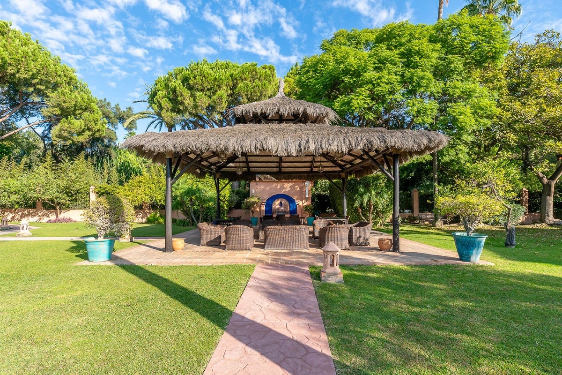 Resale - apartment - Marbella - Guadalmina Baja