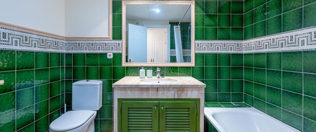 Resale - apartment - Marbella - Guadalmina Baja