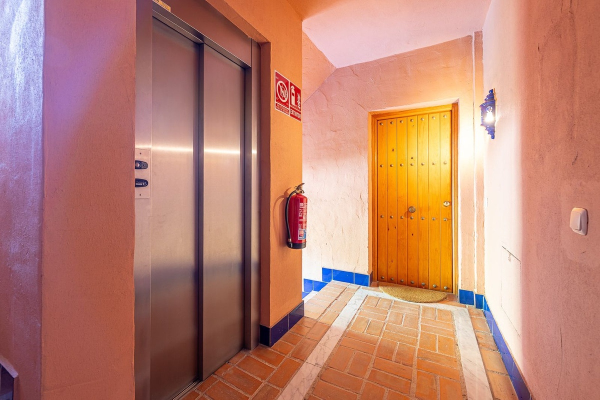 Resale - apartment - Marbella - Guadalmina Baja