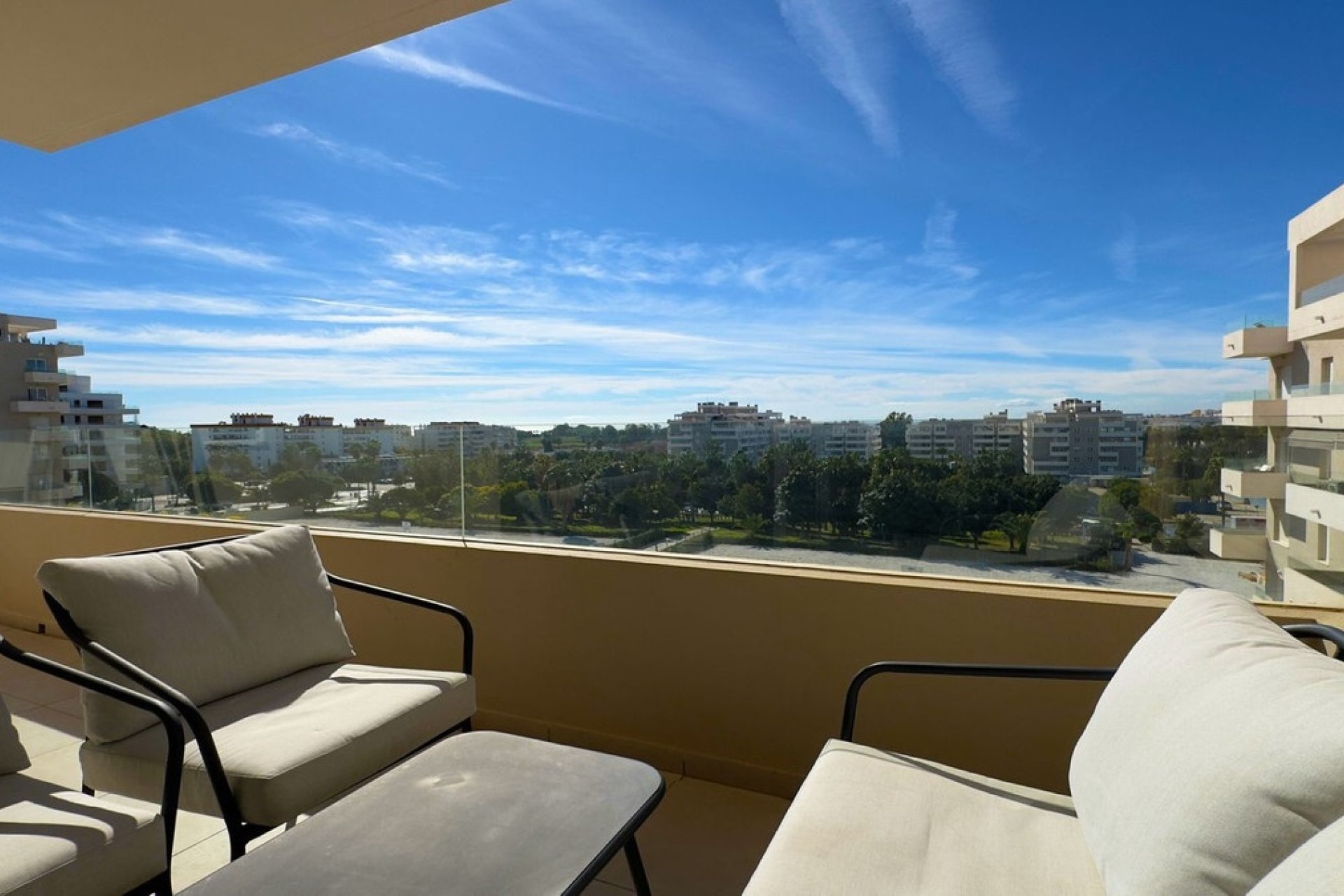 Resale - apartment - Marbella - La Campana