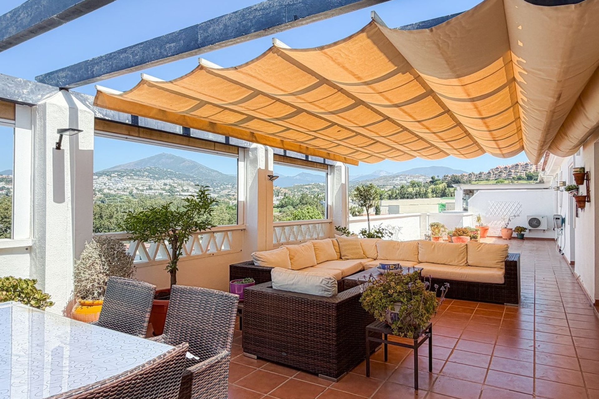 Resale - apartment - Marbella - La Campana