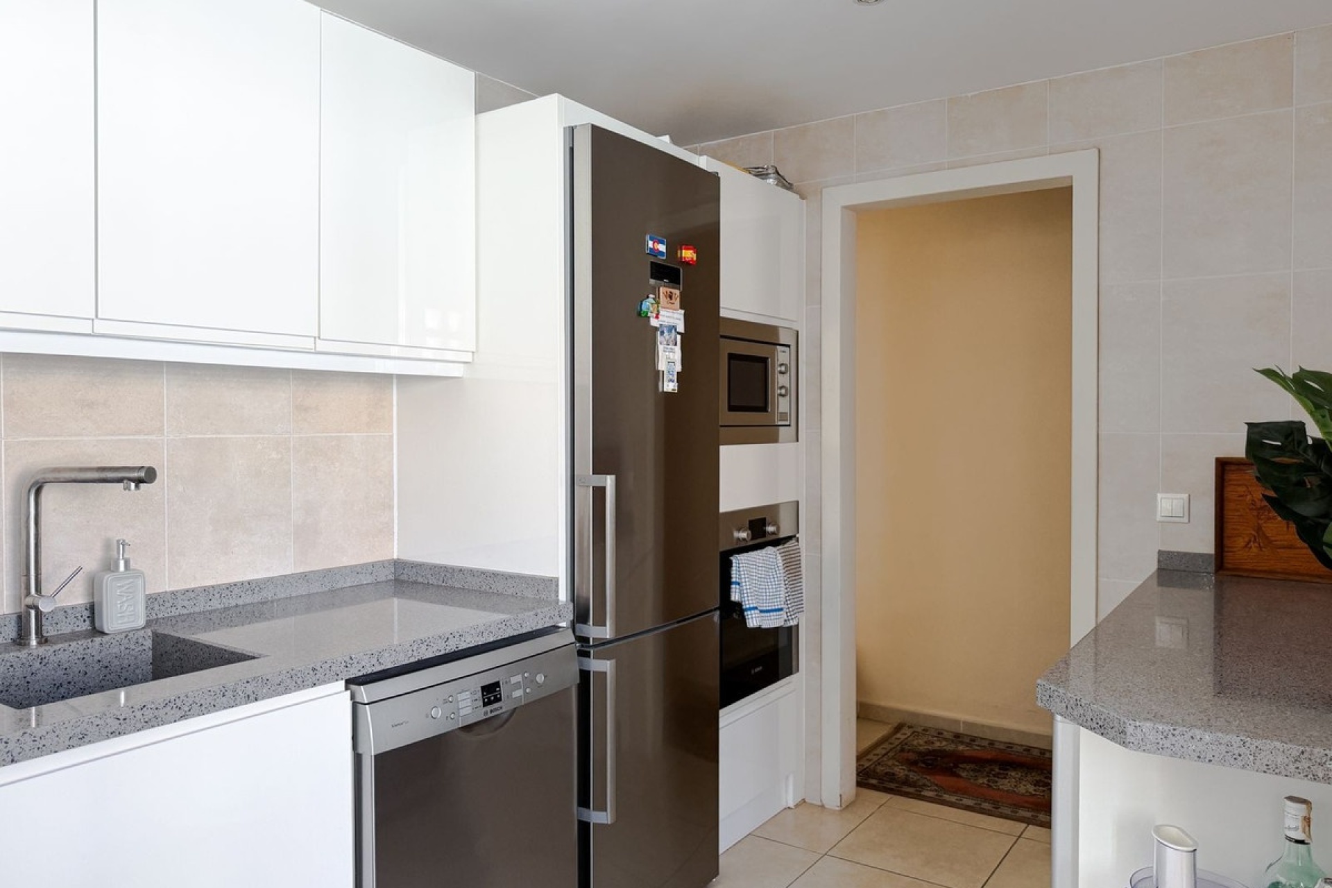 Resale - apartment - Marbella - La Campana