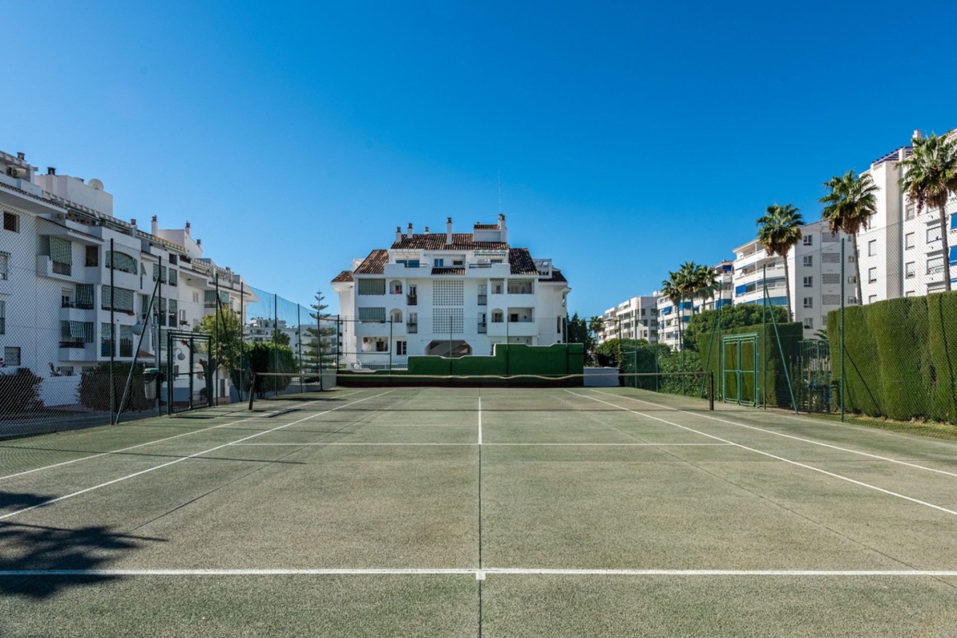 Resale - apartment - Marbella - La Campana