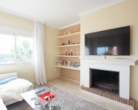 Resale - apartment - Marbella - La Mairena