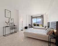 Resale - apartment - Marbella - La Mairena