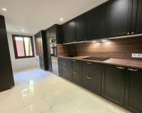 Resale - apartment - Marbella - La Mairena
