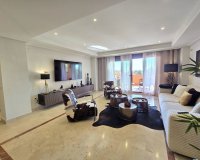 Resale - apartment - Marbella - La Mairena