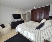 Resale - apartment - Marbella - La Mairena