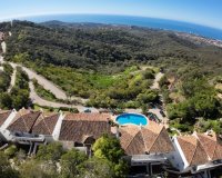 Resale - apartment - Marbella - La Mairena