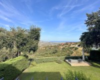 Resale - apartment - Marbella - La Mairena