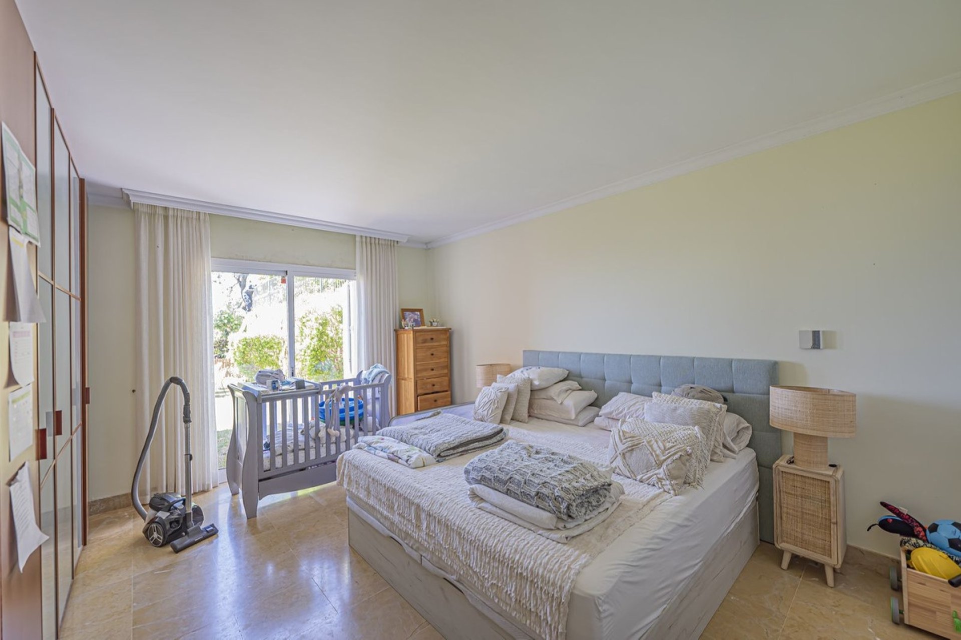 Resale - apartment - Marbella - La Mairena