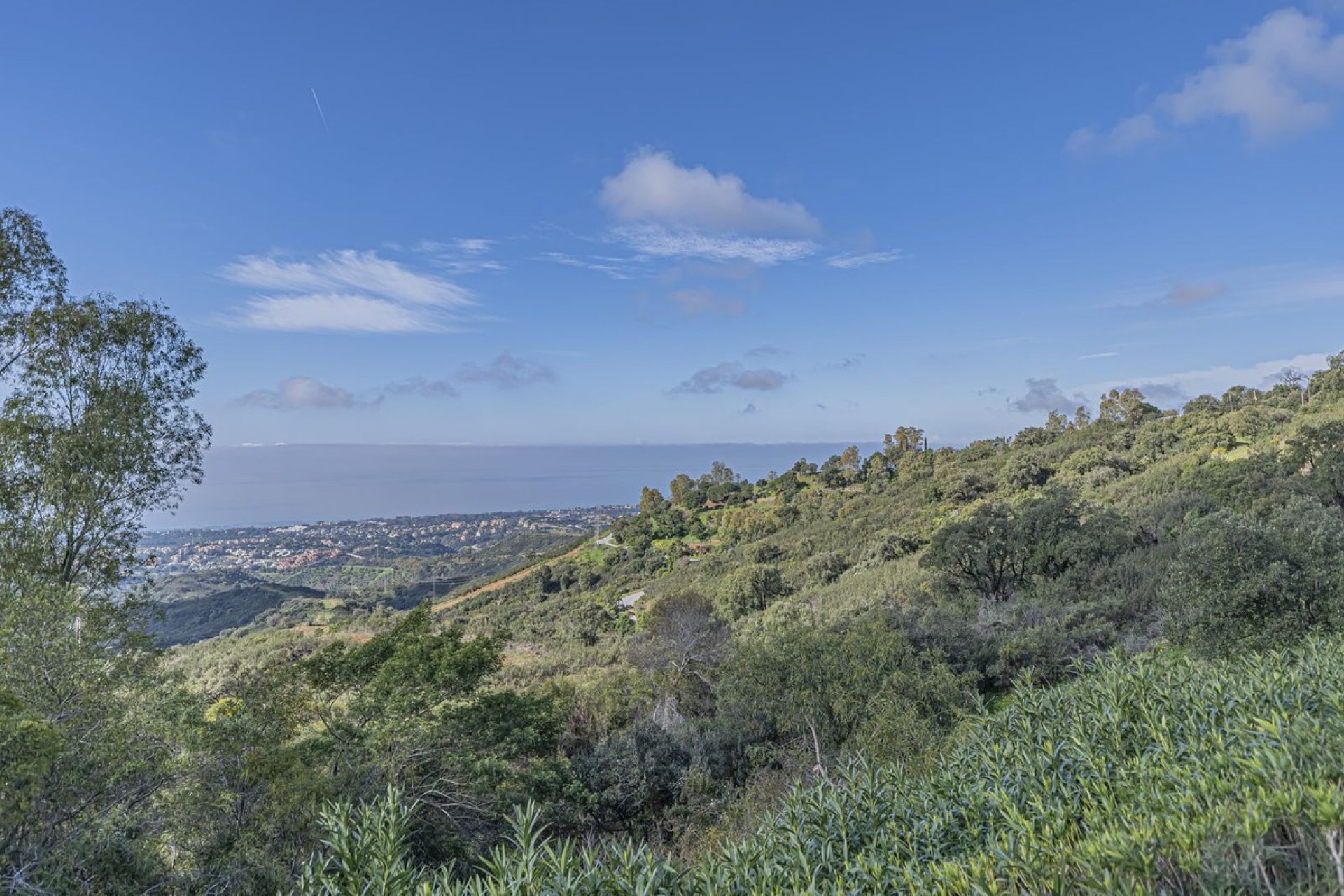 Resale - apartment - Marbella - La Mairena