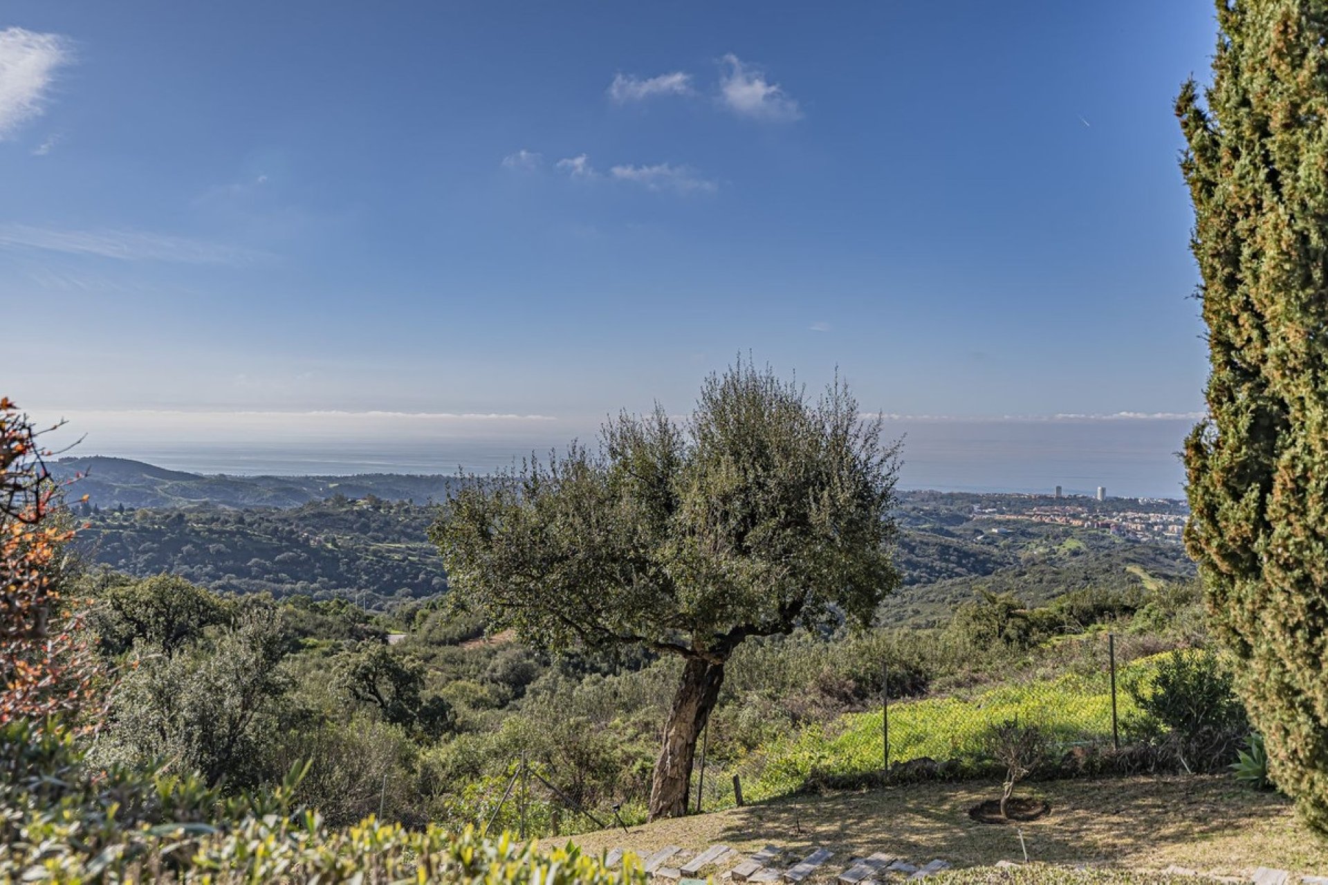 Resale - apartment - Marbella - La Mairena