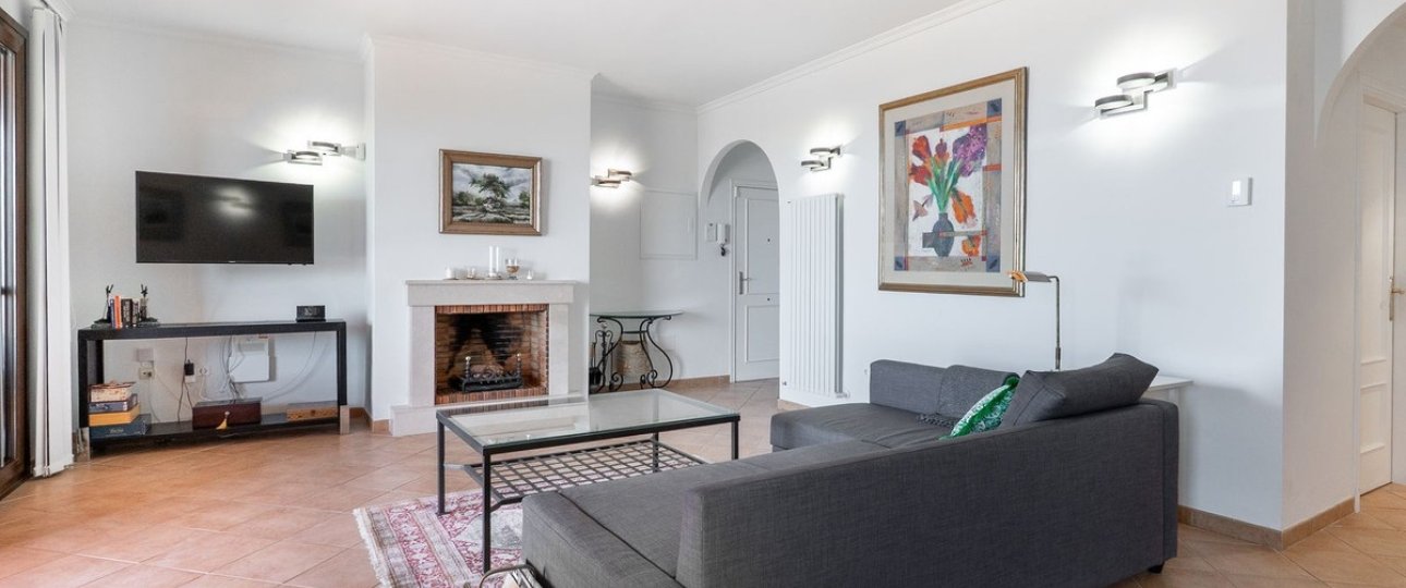 Resale - apartment - Marbella - La Mairena