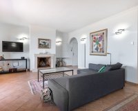 Resale - apartment - Marbella - La Mairena