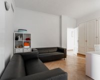 Resale - apartment - Marbella - La Mairena