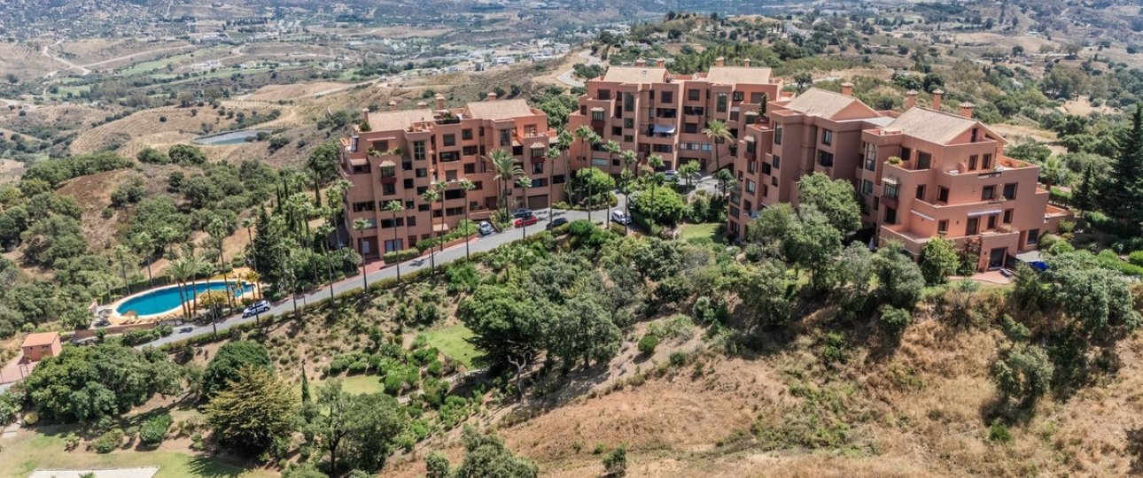 Resale - apartment - Marbella - La Mairena