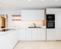 Resale - apartment - Marbella - La Mairena