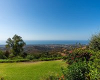 Resale - apartment - Marbella - La Mairena