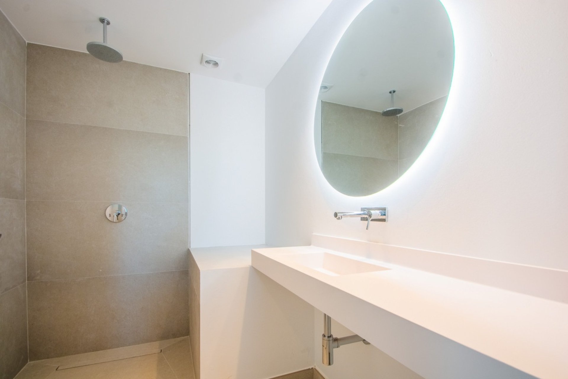 Resale - apartment - Marbella - La Mairena