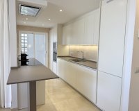 Resale - apartment - Marbella - La Mairena