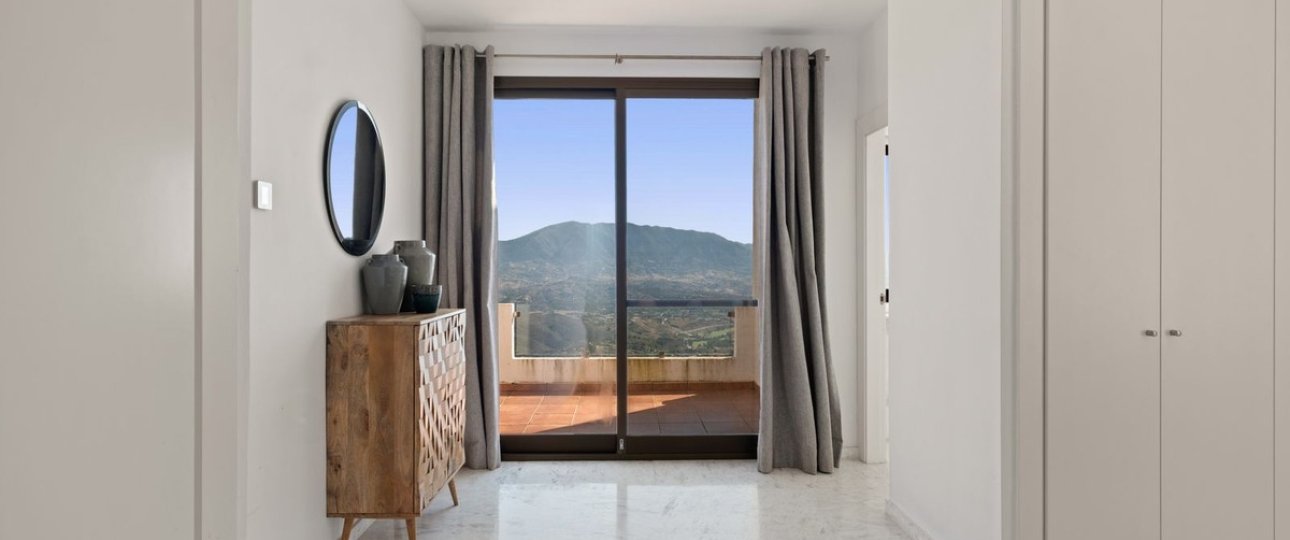 Resale - apartment - Marbella - La Mairena