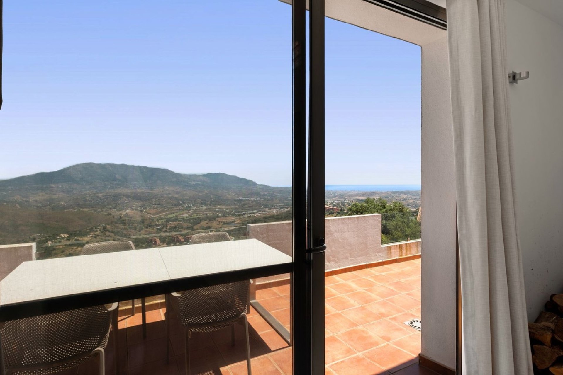 Resale - apartment - Marbella - La Mairena